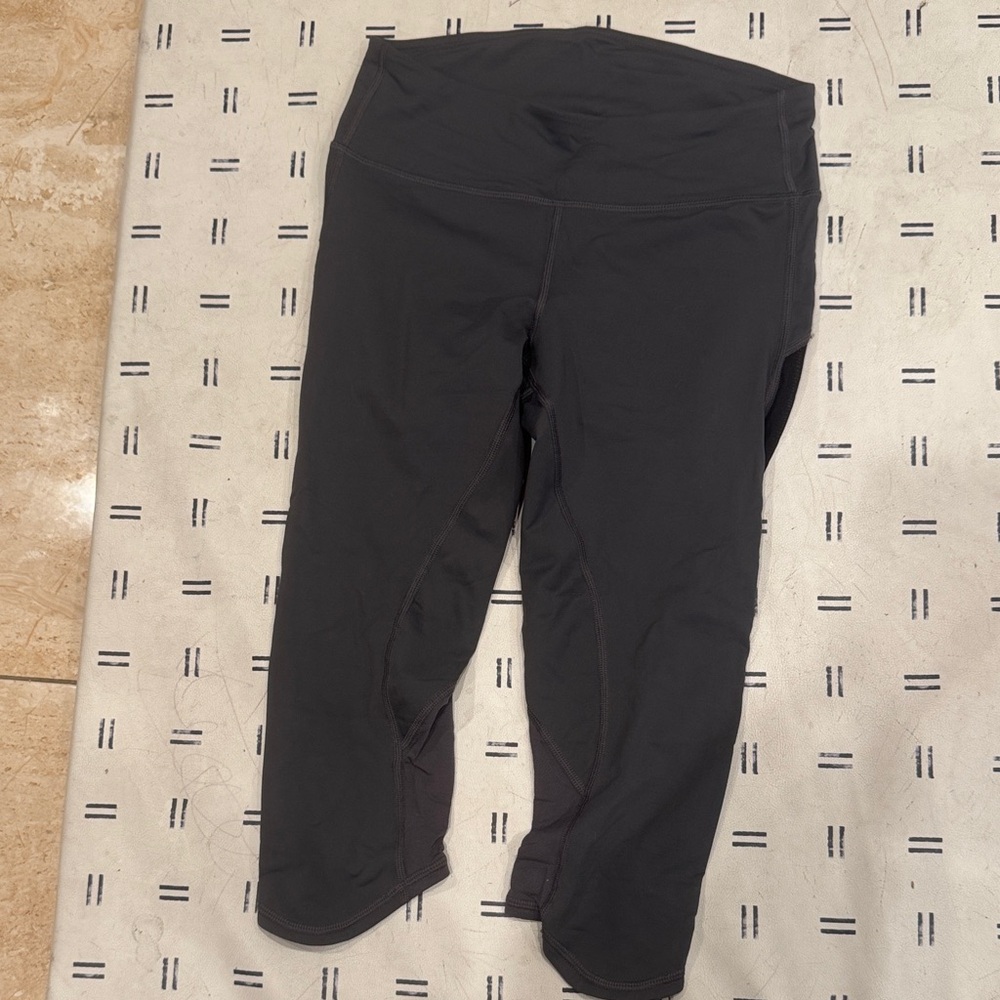 Lululemon Black Cropped Leggings